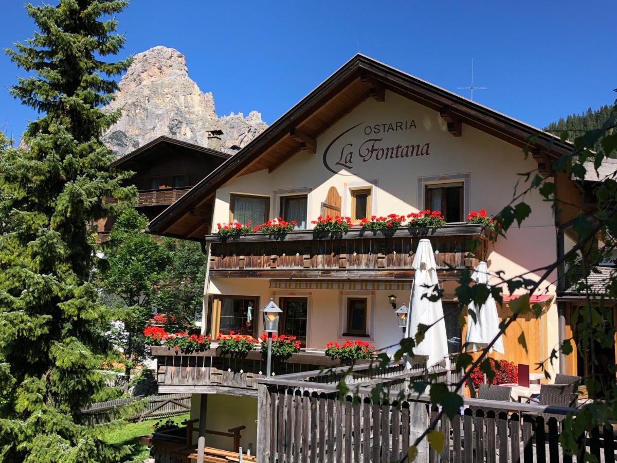 Ostaria La Fontana Hotel Corvara In Badia Exterior photo