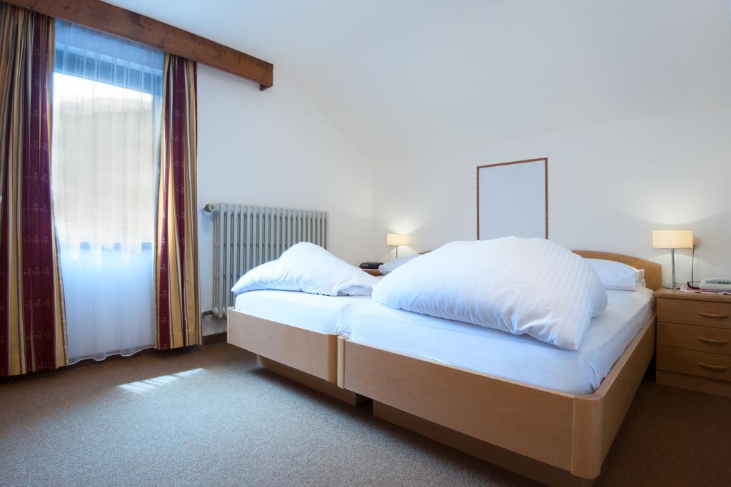Ostaria La Fontana Hotel Corvara In Badia Exterior photo